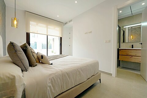 Image No.5-3 Bed Villa for sale