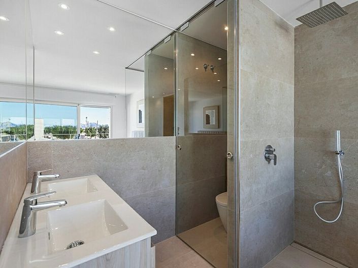 Image No.9-3 Bed Apartment for sale