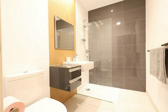 Image No.12-2 Bed Apartment for sale