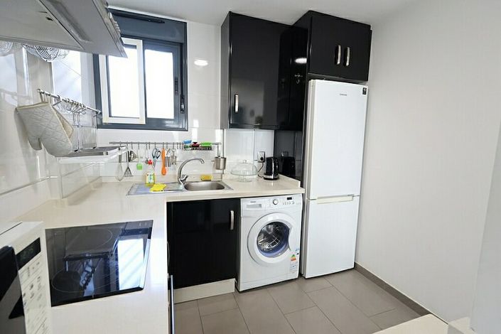 Image No.8-2 Bed Apartment for sale