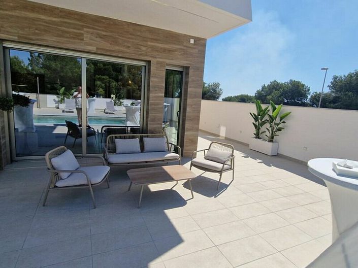 Image No.11-3 Bed Villa for sale