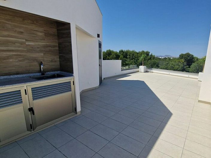 Image No.12-3 Bed Villa for sale