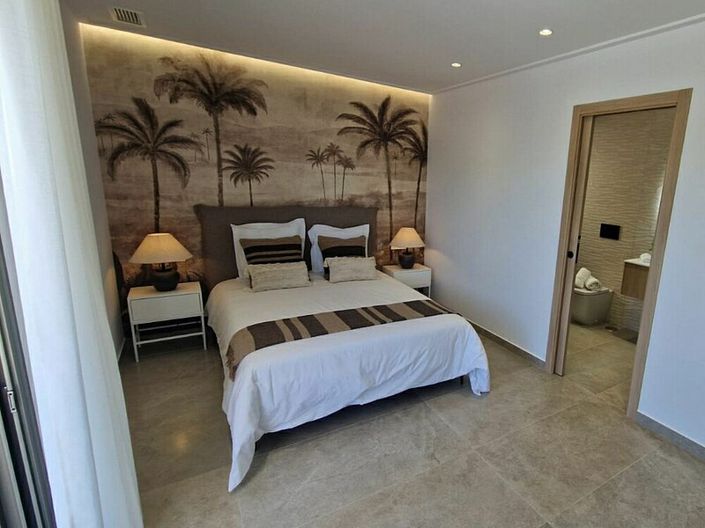 Image No.6-3 Bed Villa for sale