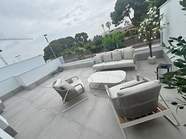 Image No.13-3 Bed Villa for sale