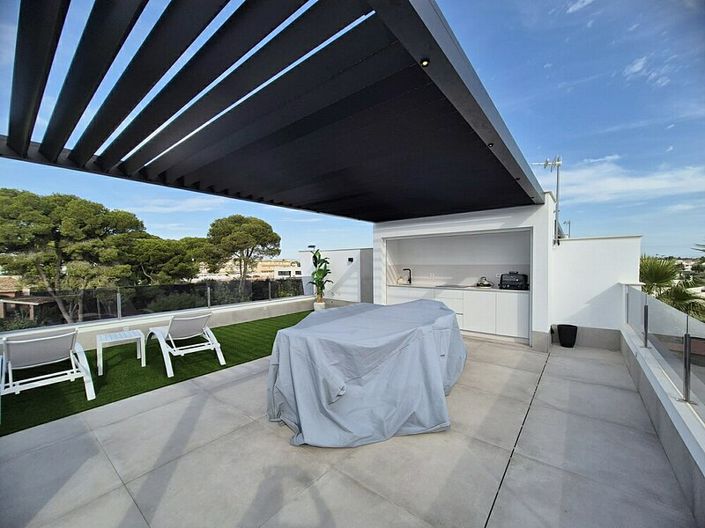 Image No.3-3 Bed Villa for sale