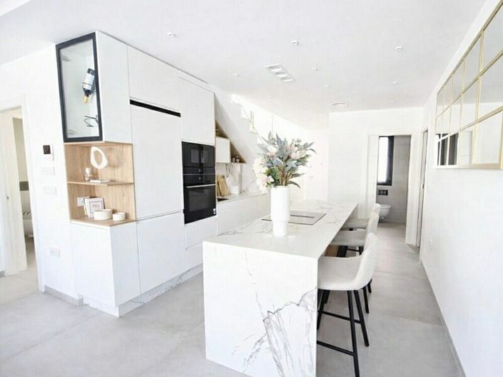 Image No.4-3 Bed Villa for sale