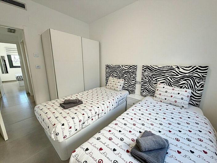 Image No.8-2 Bed Apartment for sale