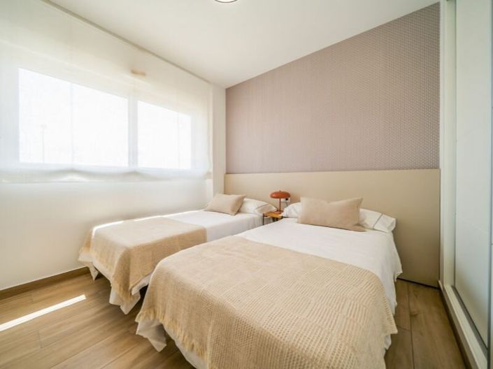 Image No.11-2 Bed Apartment for sale