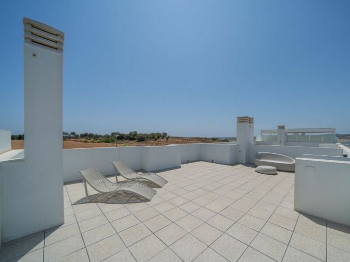 Image No.15-2 Bed Apartment for sale