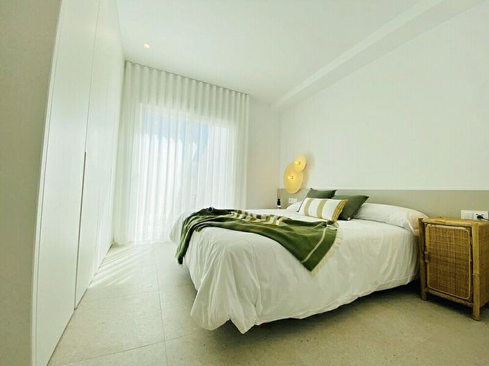 Image No.5-3 Bed Apartment for sale