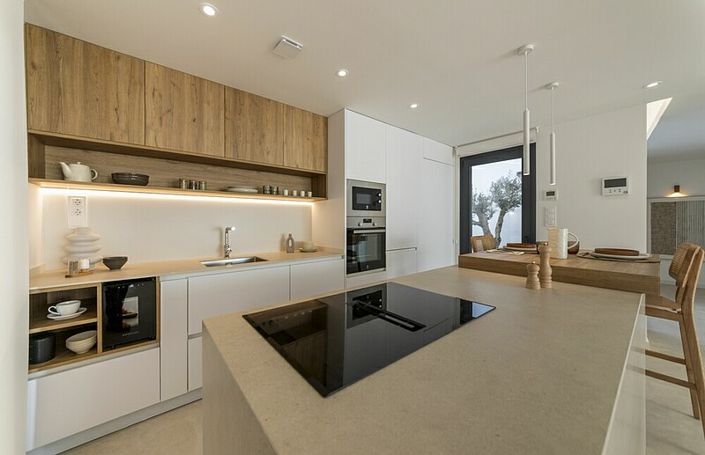 Image No.3-3 Bed Villa for sale