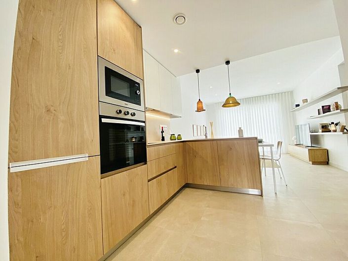 Image No.3-3 Bed Apartment for sale