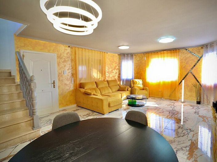 Image No.5-4 Bed Villa for sale