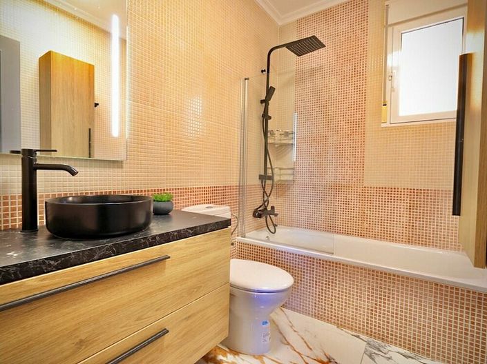 Image No.6-4 Bed Villa for sale