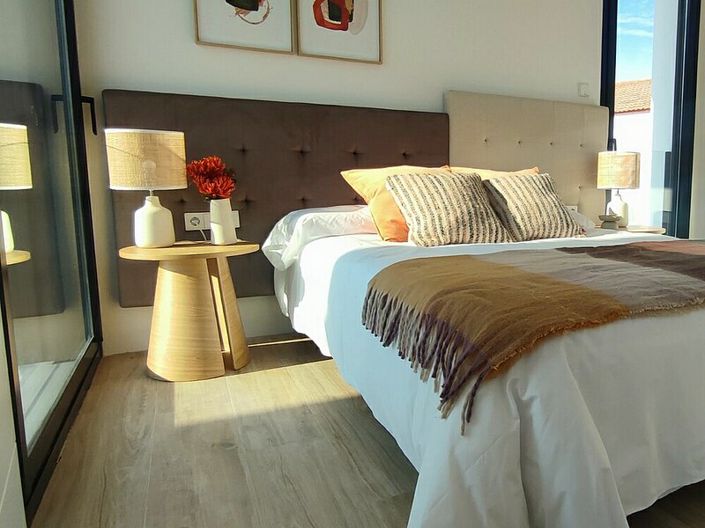 Image No.10-3 Bed Villa for sale