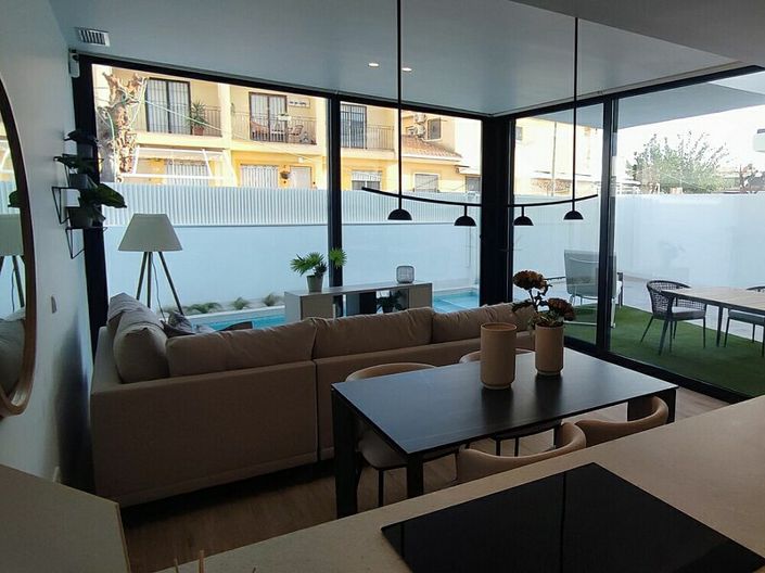 Image No.9-3 Bed Villa for sale