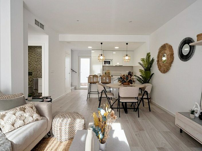 Image No.2-3 Bed Townhouse for sale