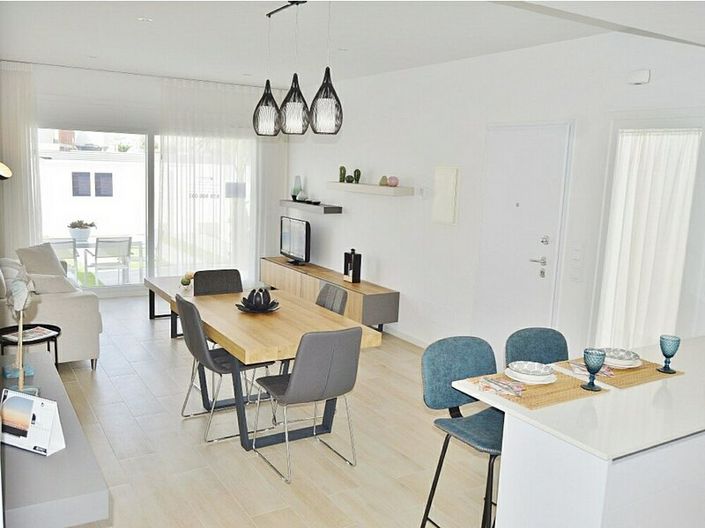 Image No.5-3 Bed Townhouse for sale