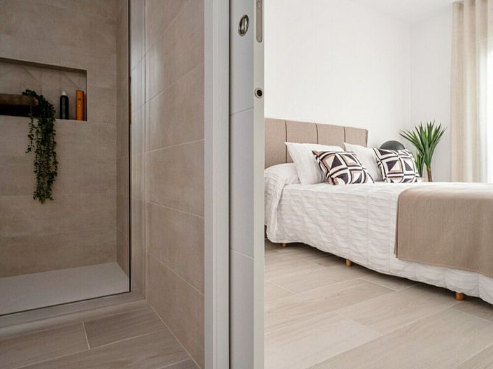 Image No.7-3 Bed Townhouse for sale