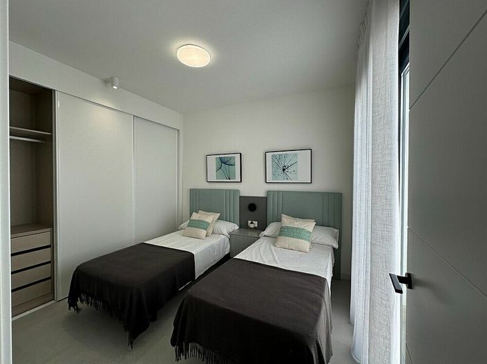 Image No.7-3 Bed Villa for sale