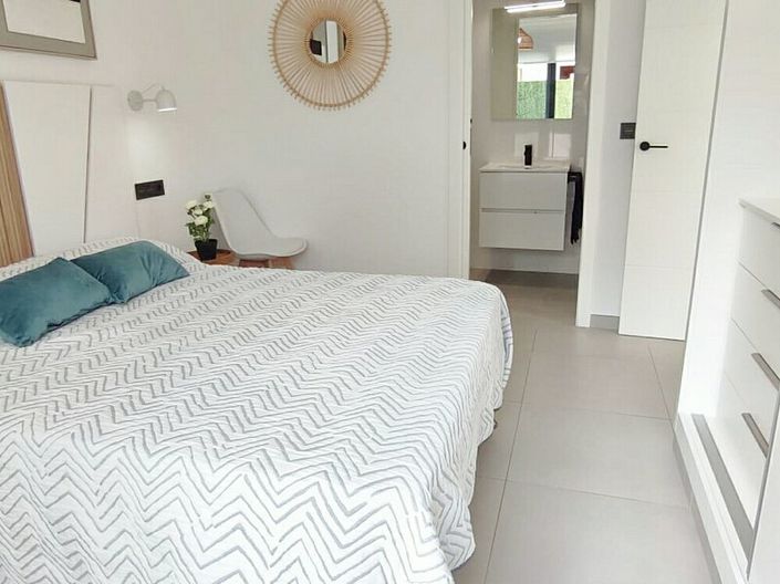 Image No.13-3 Bed Villa for sale