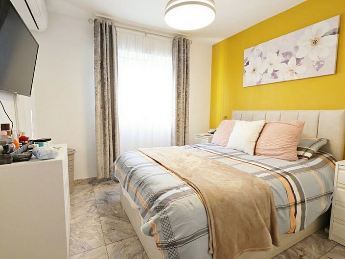 Image No.10-3 Bed Apartment for sale