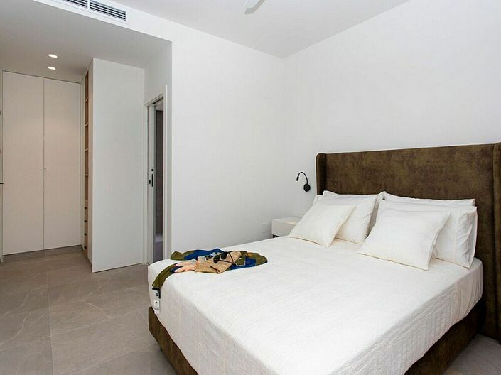 Image No.9-3 Bed Villa for sale