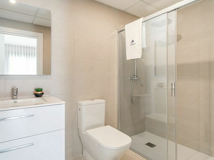 Image No.8-2 Bed Apartment for sale