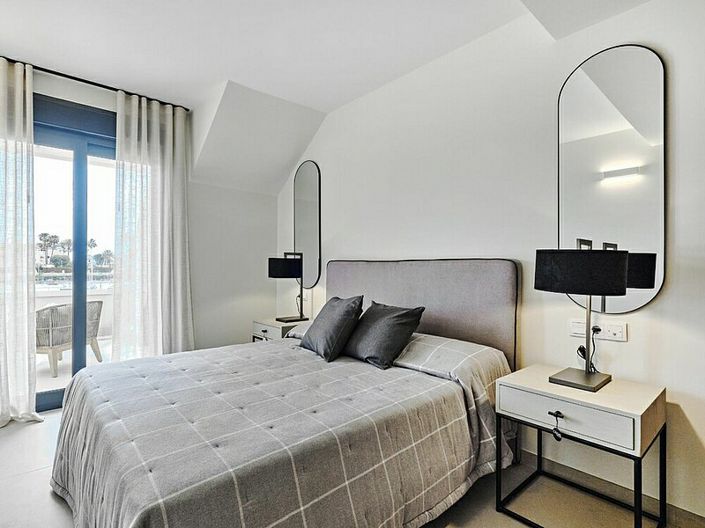 Image No.13-2 Bed Apartment for sale