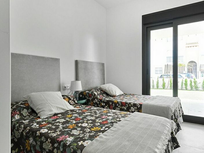 Image No.8-2 Bed Apartment for sale