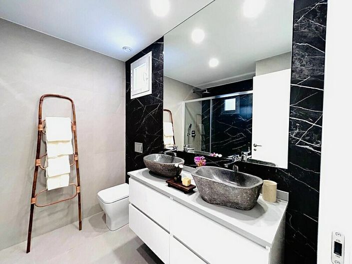 Image No.10-3 Bed Villa for sale