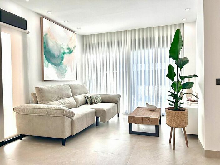 Image No.2-3 Bed Villa for sale