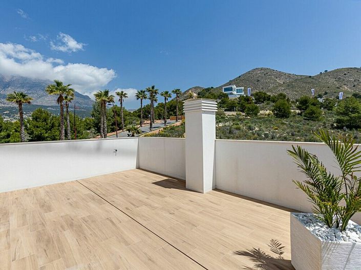 Image No.13-3 Bed Villa for sale