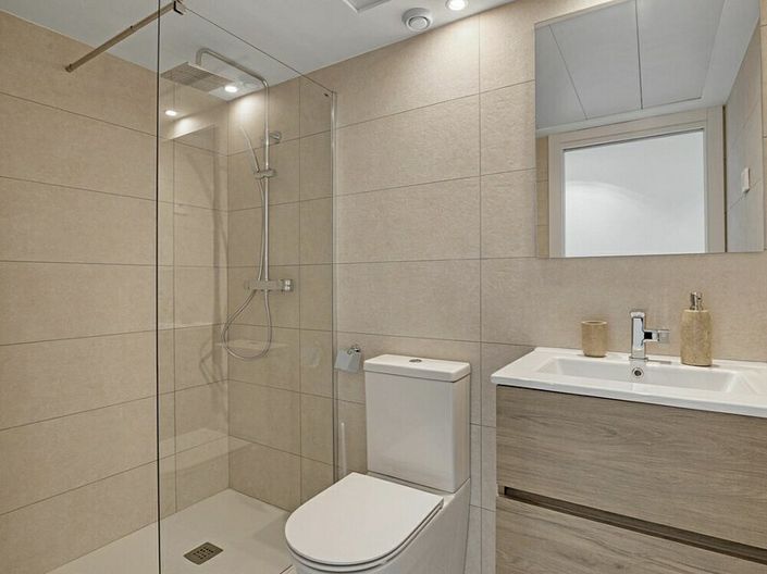 Image No.10-3 Bed Apartment for sale