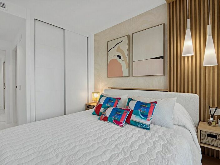 Image No.9-3 Bed Apartment for sale