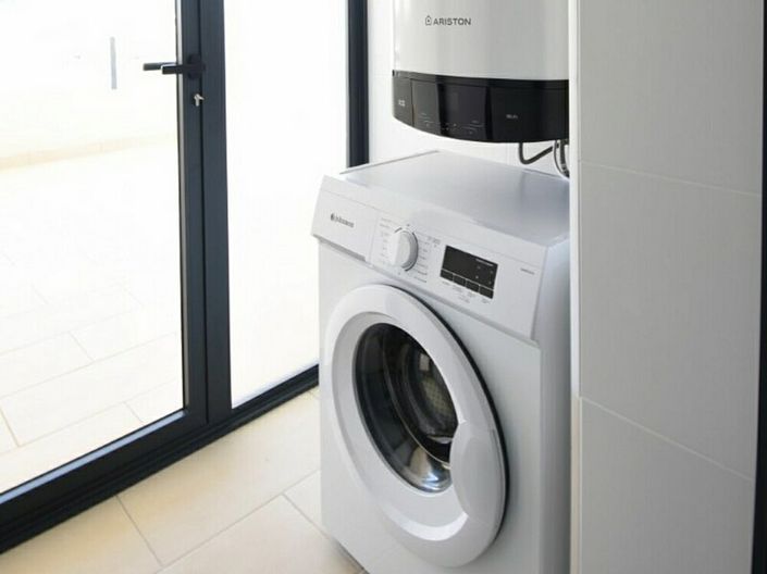 Image No.8-3 Bed Apartment for sale