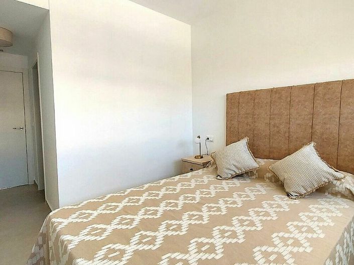 Image No.9-3 Bed Apartment for sale