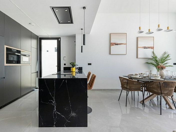 Image No.10-3 Bed Villa for sale