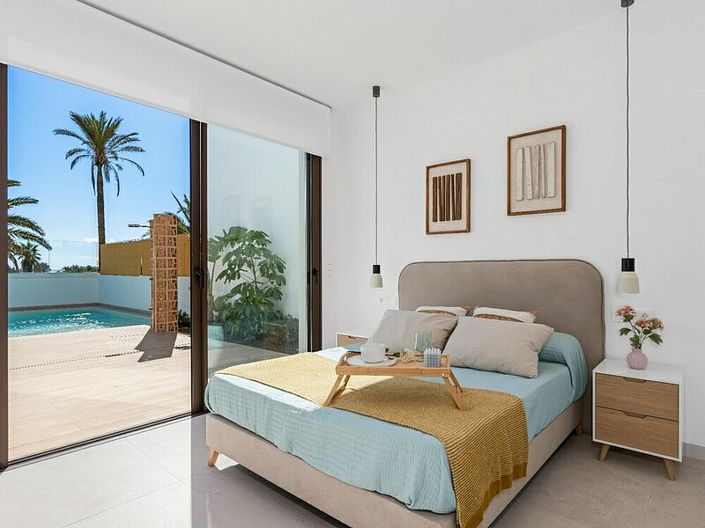 Image No.10-3 Bed Villa for sale