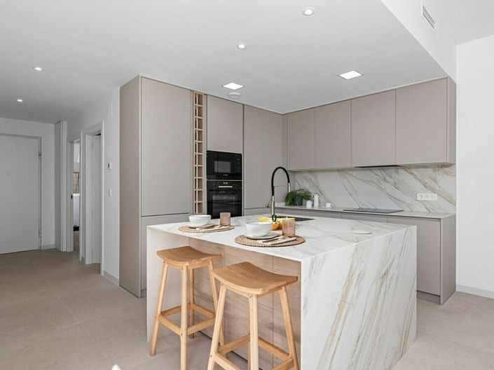 Image No.8-2 Bed Apartment for sale