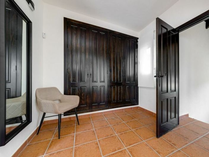 Image No.14-2 Bed Villa for sale