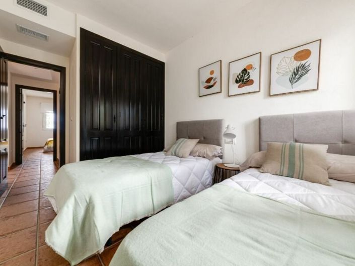 Image No.6-2 Bed Villa for sale