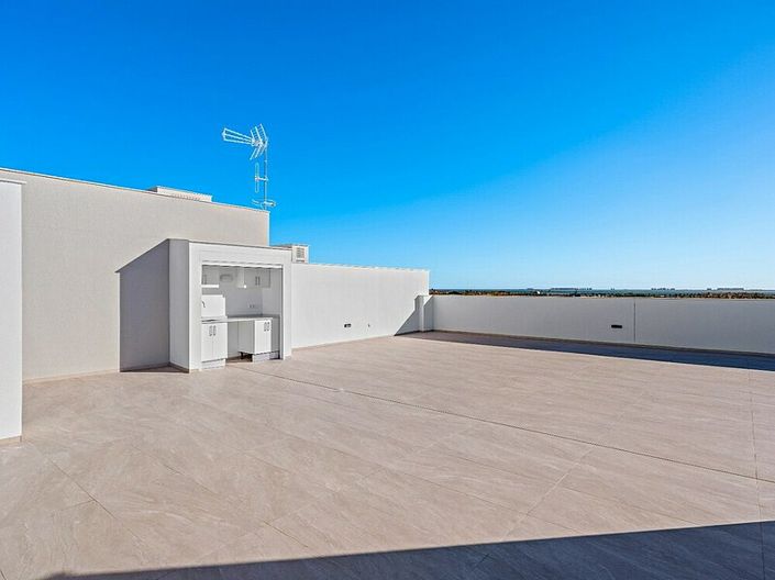 Image No.15-3 Bed Apartment for sale