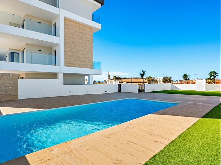 Image No.2-3 Bed Apartment for sale