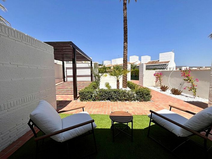 Image No.16-2 Bed Villa for sale