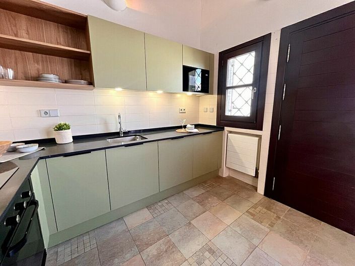 Image No.4-2 Bed Villa for sale