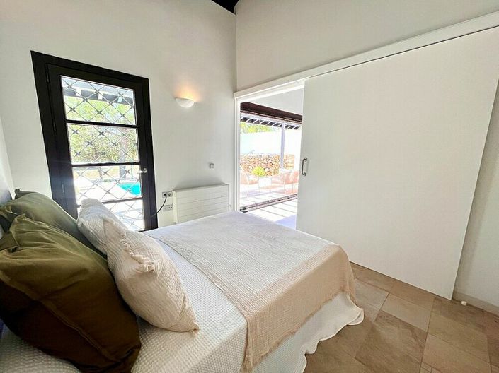 Image No.9-2 Bed Villa for sale