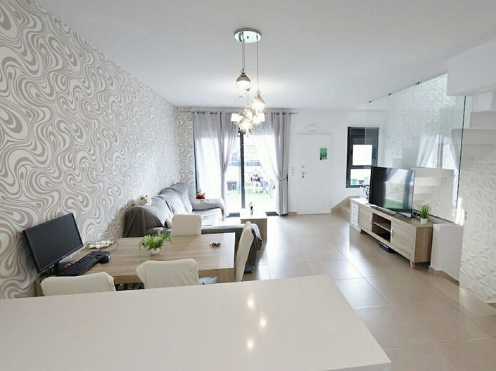 Image No.2-3 Bed Townhouse for sale