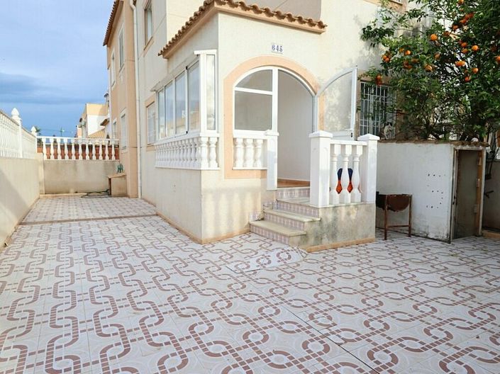 Image No.2-3 Bed Villa for sale