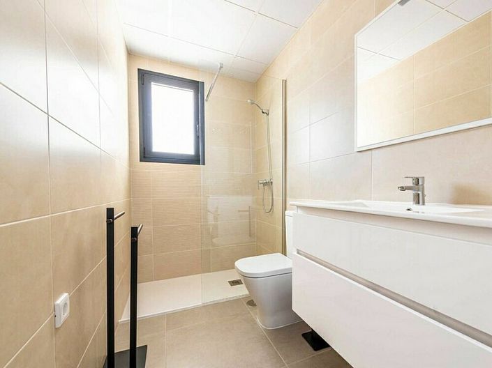 Image No.12-3 Bed Villa for sale